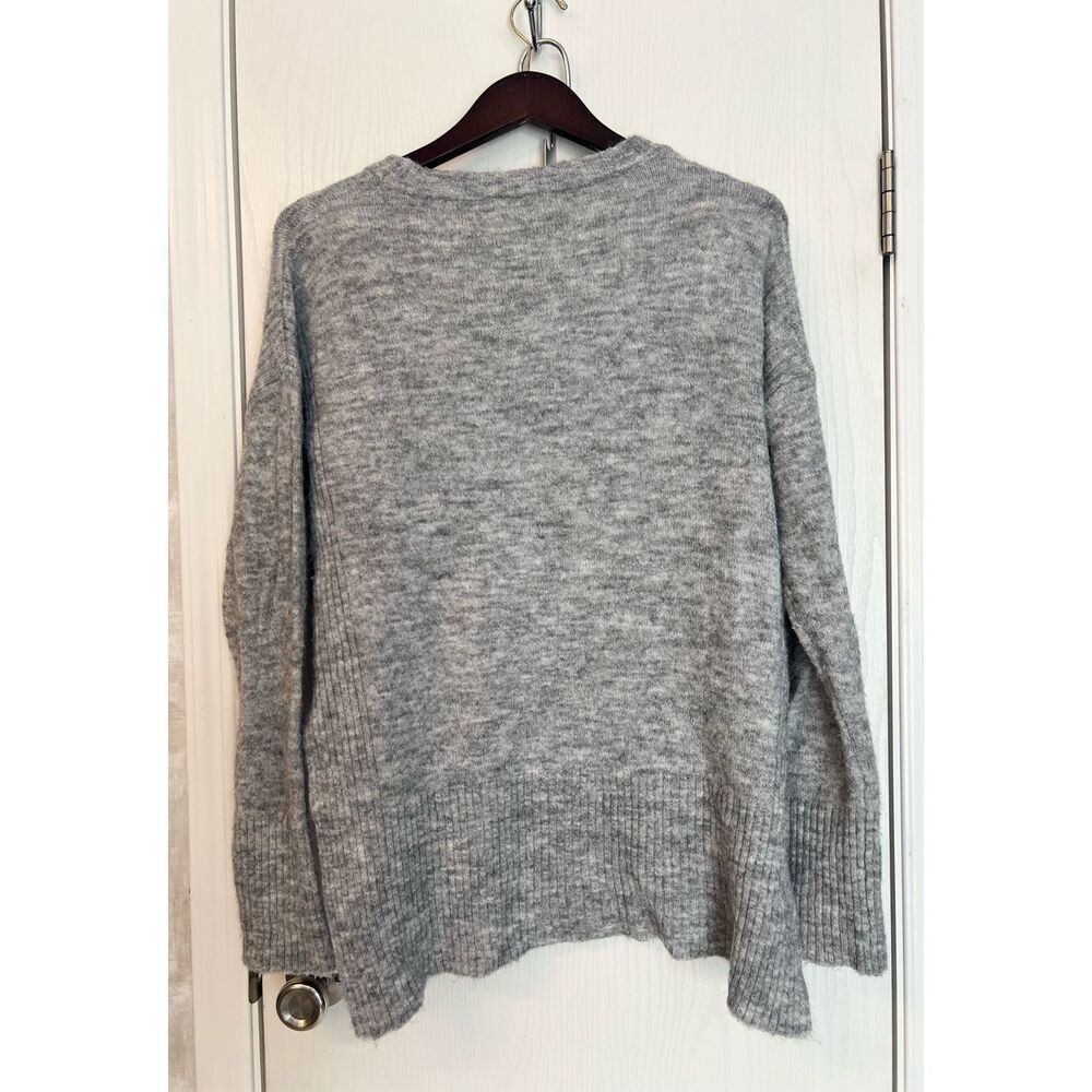 Divided Sweater - Picture 2 of 5